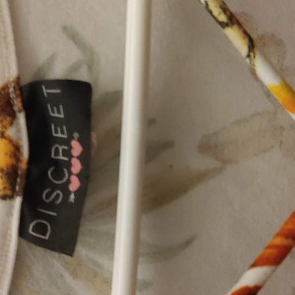 Tanktop - Picture 3 of 4